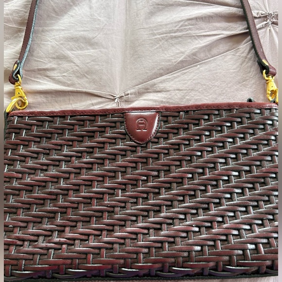 Etienne Aigner Brown Handbag - Picture 4 of 9